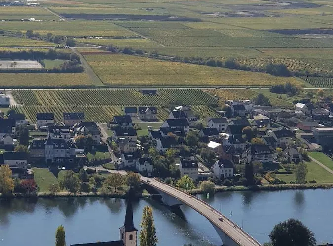 Nicole בית נופש פיספורט